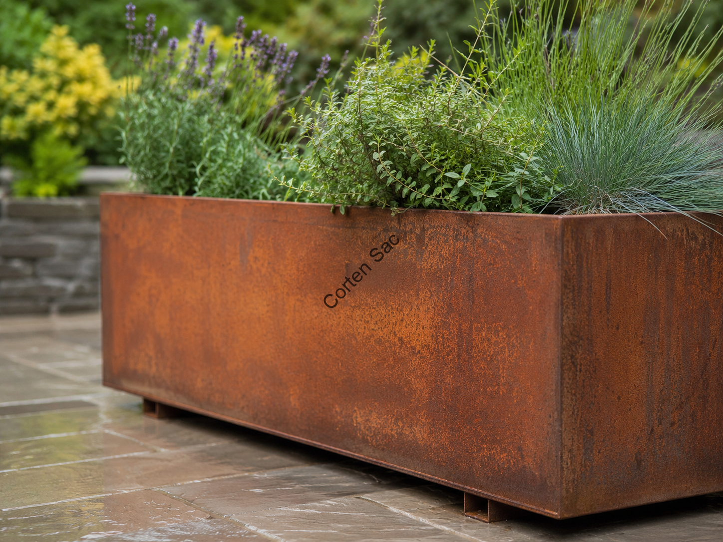 Corten çelik saksı ve dış mekan peyzaj uygulaması